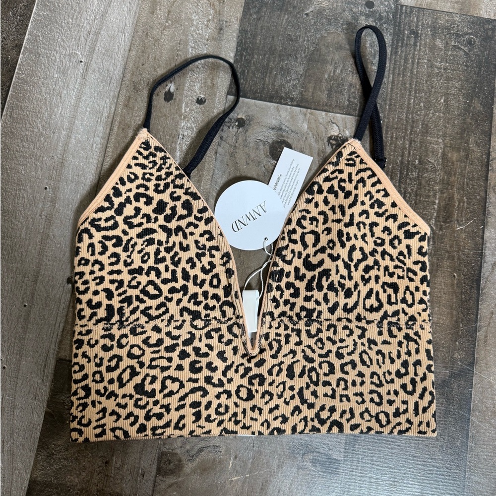 ANWND‎ Leopard Print Ribbed Sports Bra Crop Top S/M Animal Print Athleisure NWT